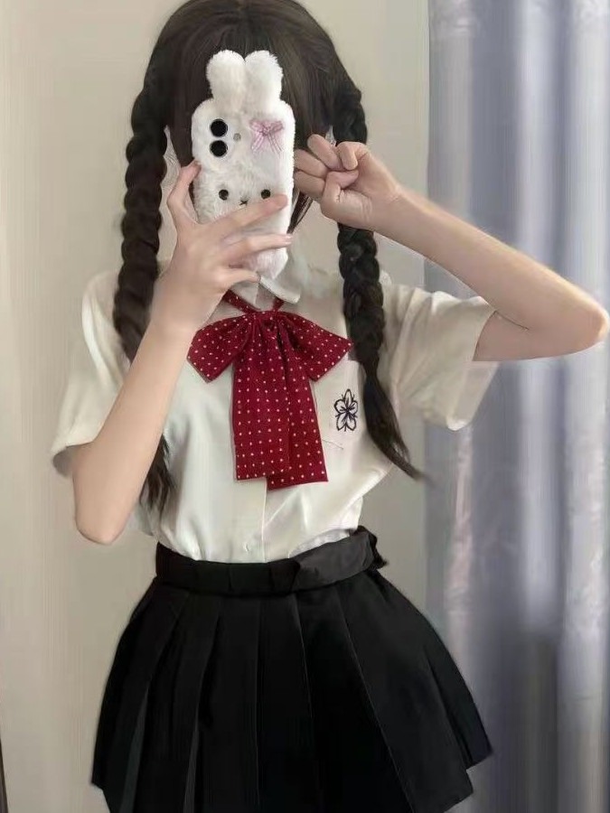 Conjunto de Uniforme JK Femini - Embroidery Uniform avaliação e preço