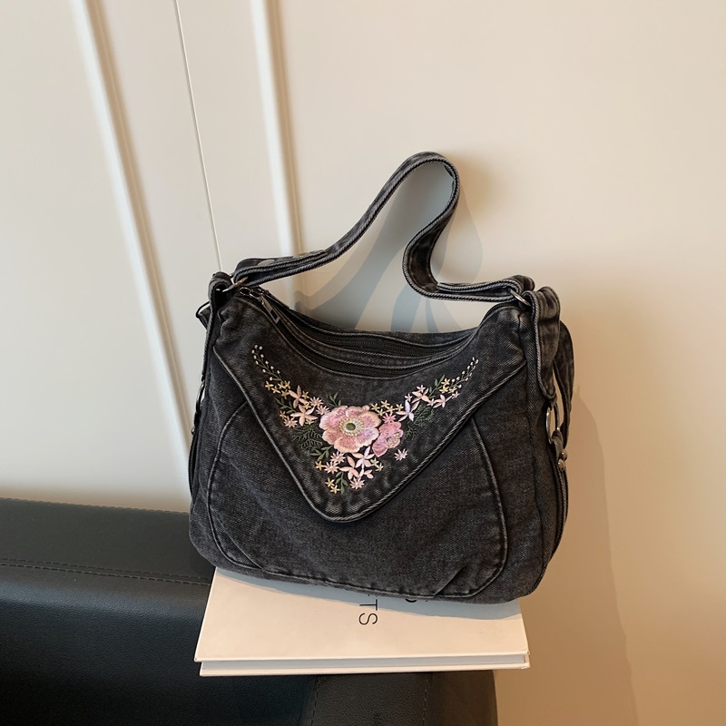 Bolsa Transversal de Ombro em  - Embroidery Fish avaliação e preço