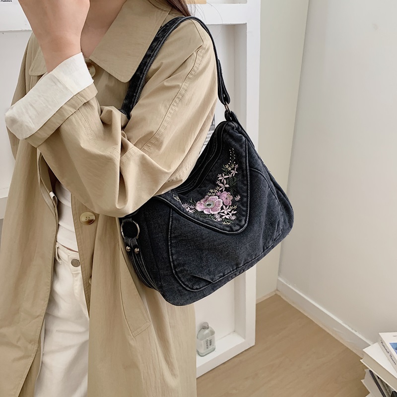 Bolsa Transversal de Ombro em  - Embroidery Fish avaliação e preço